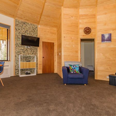 The Snowglobe - Ohakune Modern Yurt Style Chalet Exterior foto